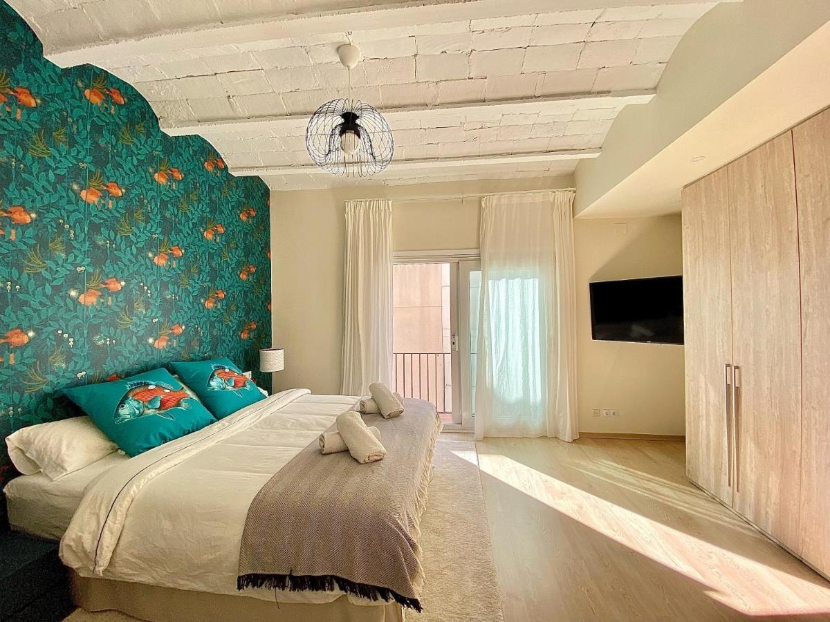 Abbott Apartment - 1 Min From The Beach - 100M2 - Sleeps 8 Sitges Bagian luar foto