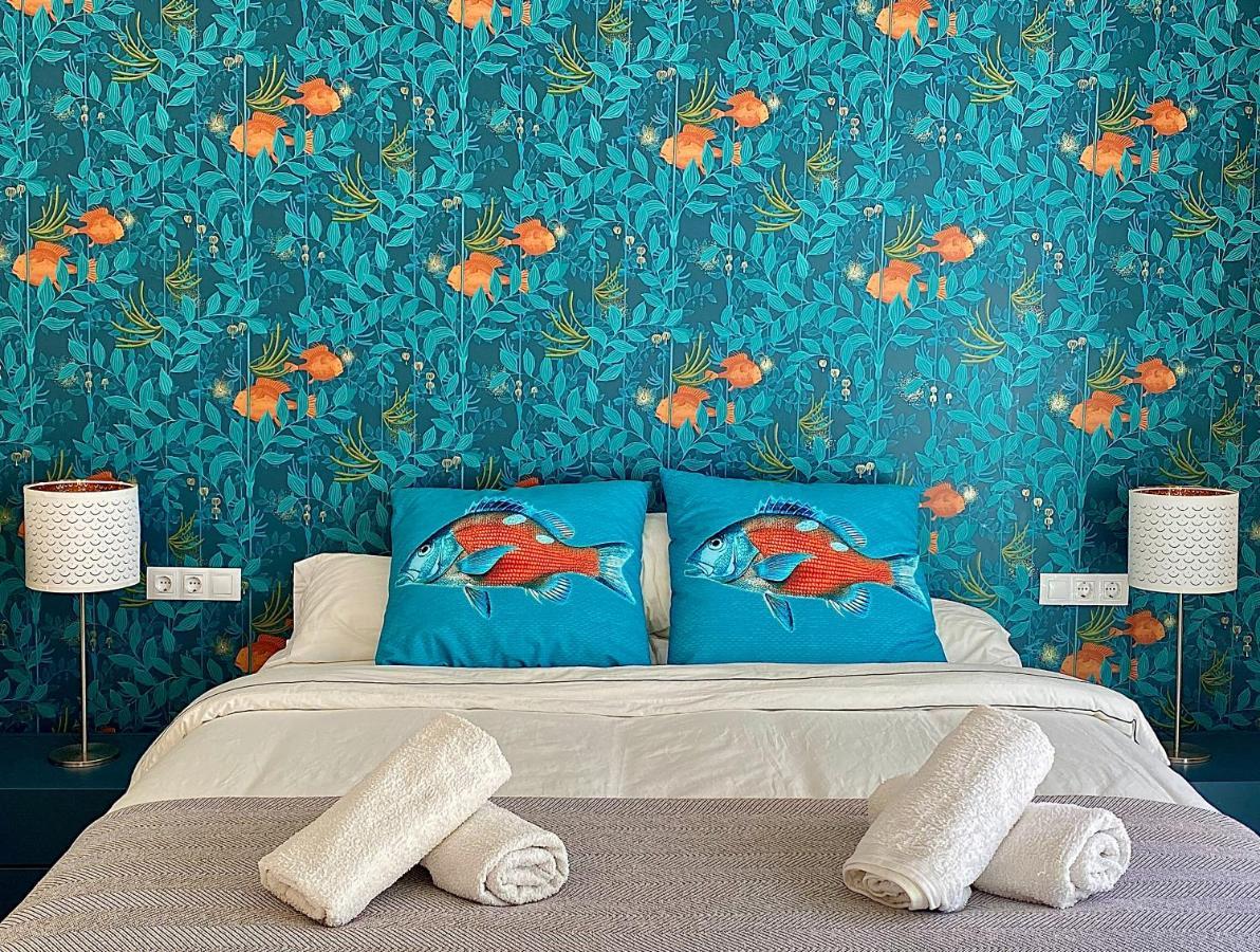 Abbott Apartment - 1 Min From The Beach - 100M2 - Sleeps 8 Sitges Bagian luar foto
