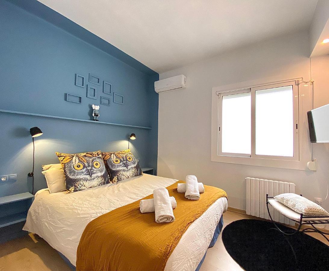 Abbott Apartment - 1 Min From The Beach - 100M2 - Sleeps 8 Sitges Bagian luar foto