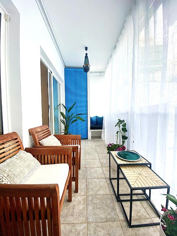 Abbott Apartment - 1 Min From The Beach - 100M2 - Sleeps 8 Sitges Bagian luar foto