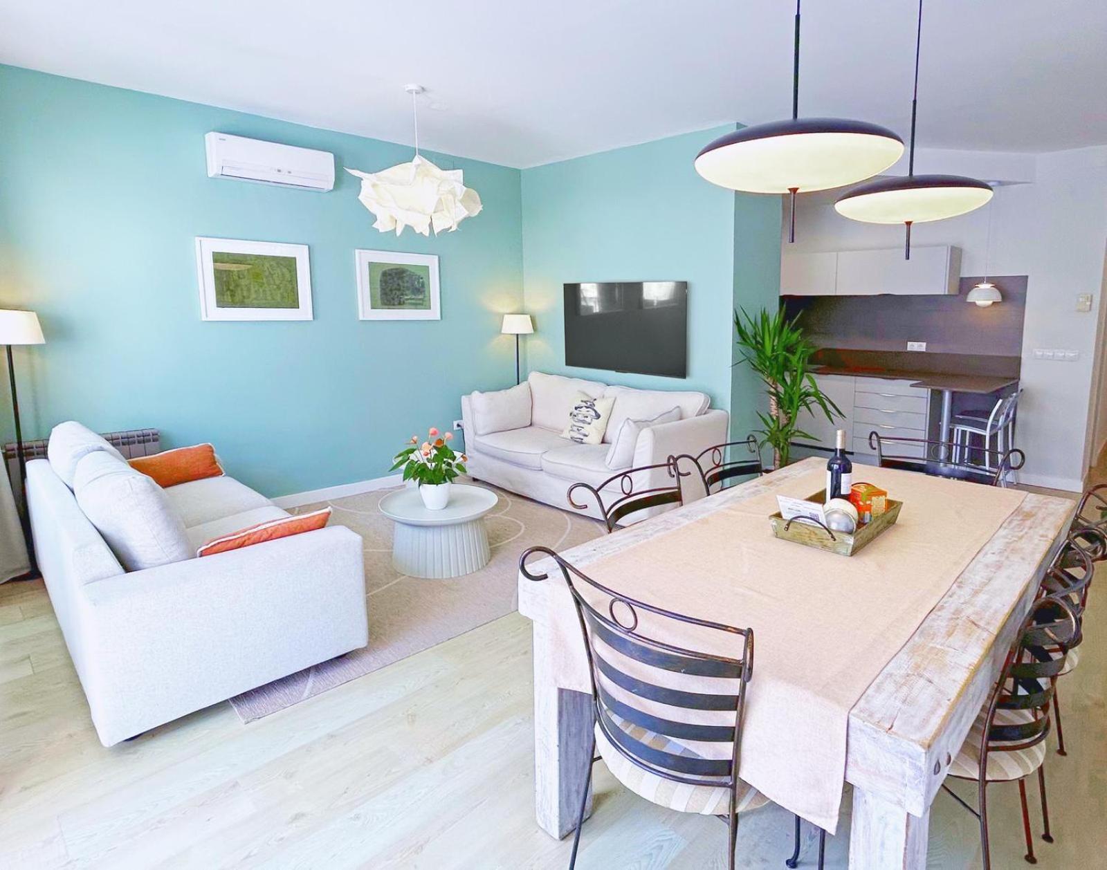 Abbott Apartment - 1 Min From The Beach - 100M2 - Sleeps 8 Sitges Bagian luar foto